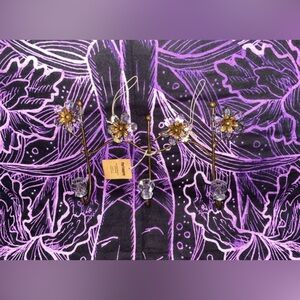 NWT Pier 1 Imports Metal Wall Hook Rack with Jeweled Flowers